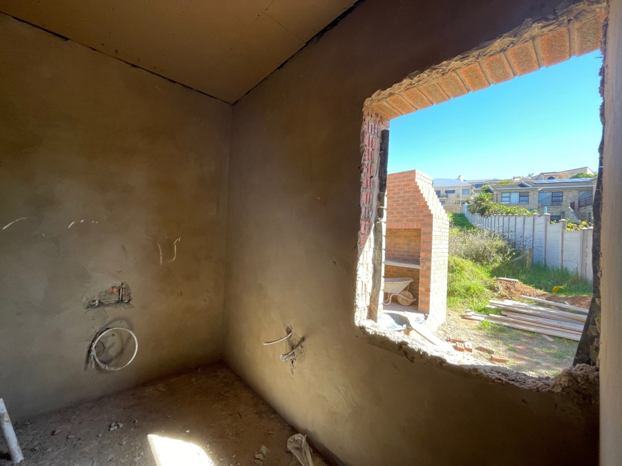 3 Bedroom Property for Sale in Wavecrest Eastern Cape